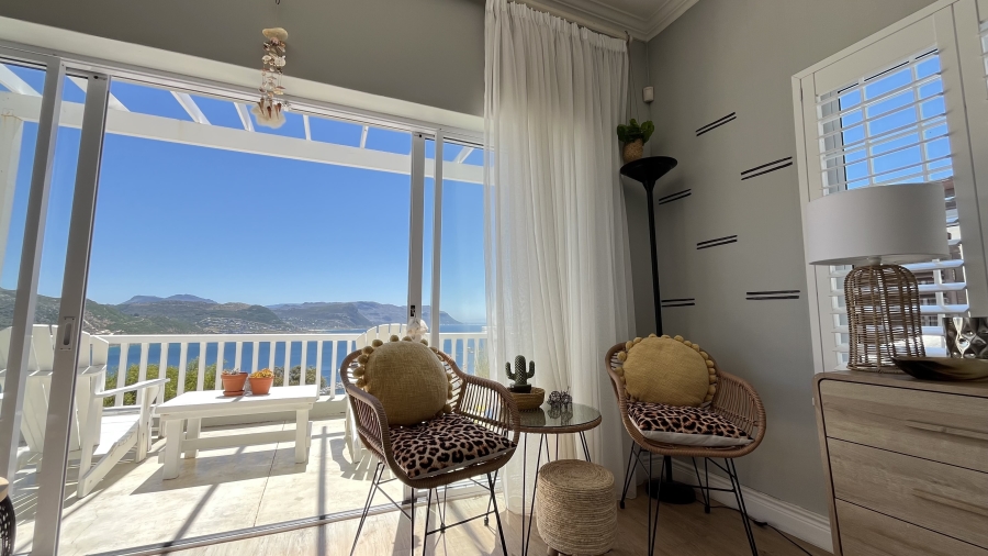 4 Bedroom Property for Sale in Simons Kloof Western Cape